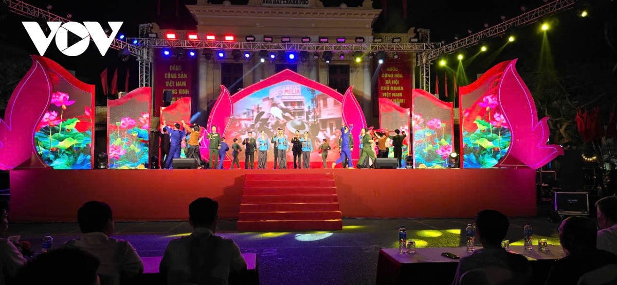 city tour hải phòng thu hút đông đảo du khách trong dịp nghỉ lễ hình ảnh 3 city tour hai phong thu hut dong dao du khach trong dip nghi le hinh anh 3