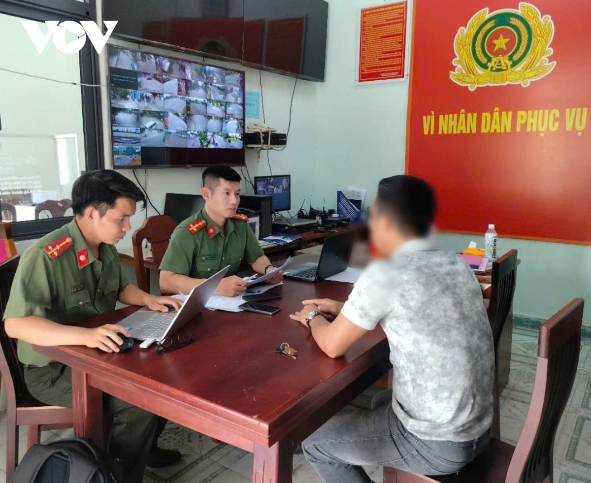 triệu tập 2 chủ tài khoản facebook đăng tin sai sự thật liên quan vụ bắt cóc trẻ em hình ảnh 2 trieu tap 2 chu tai khoan facebook dang tin sai su that lien quan vu bat coc tre em hinh anh 2