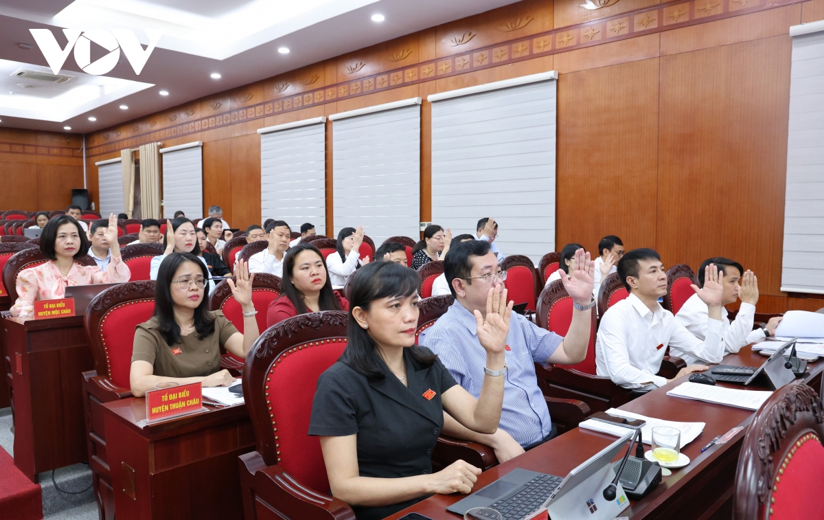 hĐnd tỉnh sơn la thông qua 14 nghị quyết tại kỳ họp chuyên đề hình ảnh 2 hDnd tinh son la thong qua 14 nghi quyet tai ky hop chuyen de hinh anh 2