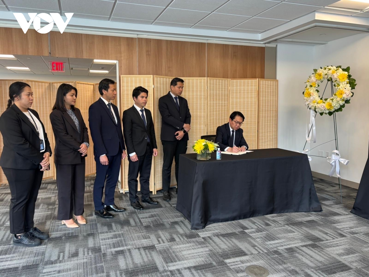 lễ tưởng niệm nguyên chủ tịch nước trần Đức lương tại new york hình ảnh 3 le tuong niem nguyen chu tich nuoc tran Duc luong tai new york hinh anh 3