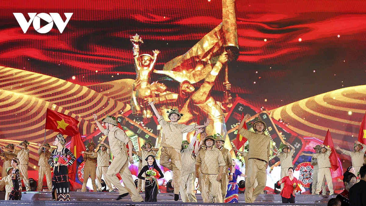 non song gam voc - mot dai vinh quang khuc trang ca tu Dien bien lich su hinh anh 5 non song gam voc - mot dai vinh quang khuc trang ca tu Dien bien lich su hinh anh 5