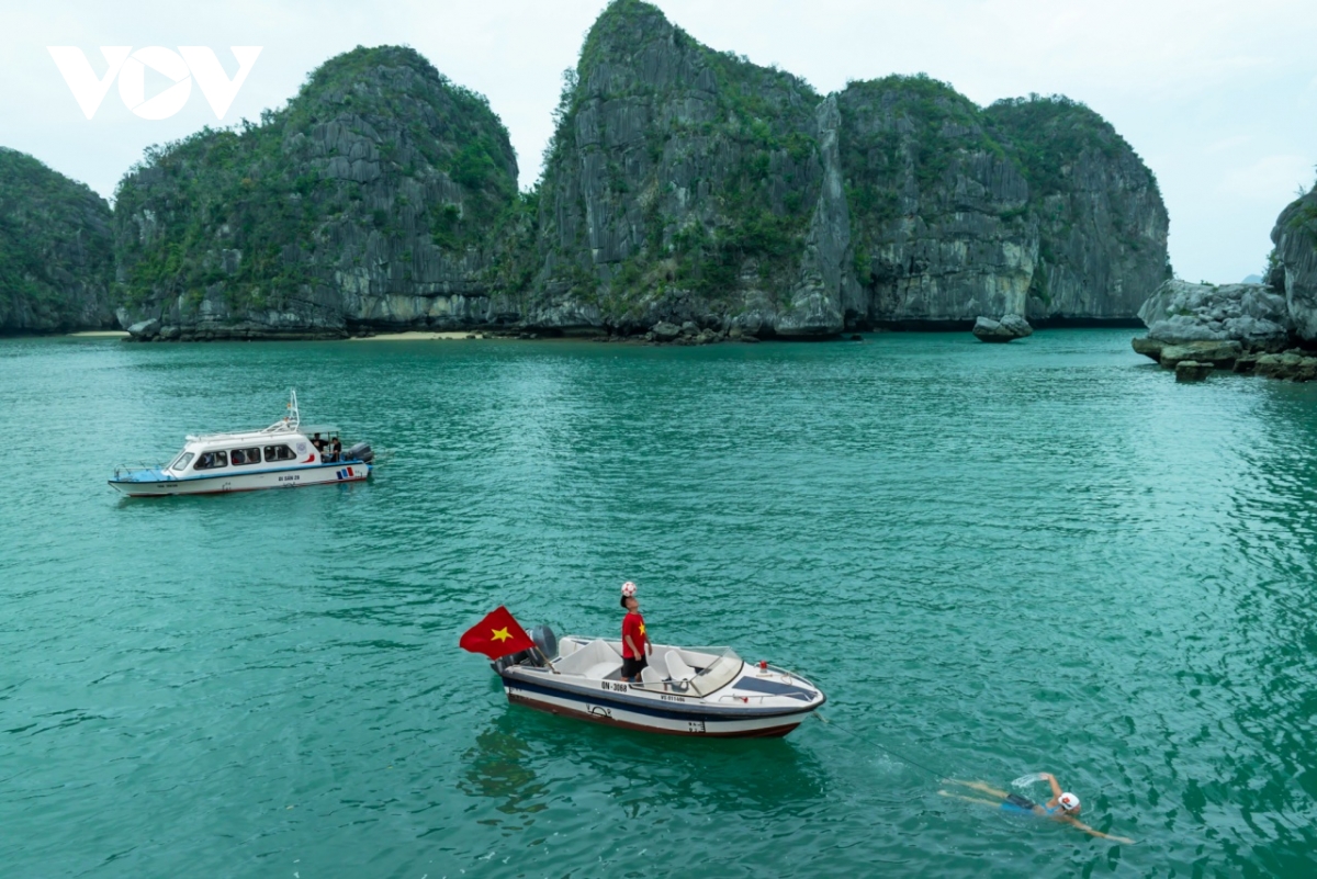 Đỗ kim phúc, Ánh viên lập kỷ lục giữa di sản thiên nhiên thế giới hình ảnh 3 Do kim phuc, Anh vien lap ky luc giua di san thien nhien the gioi hinh anh 3