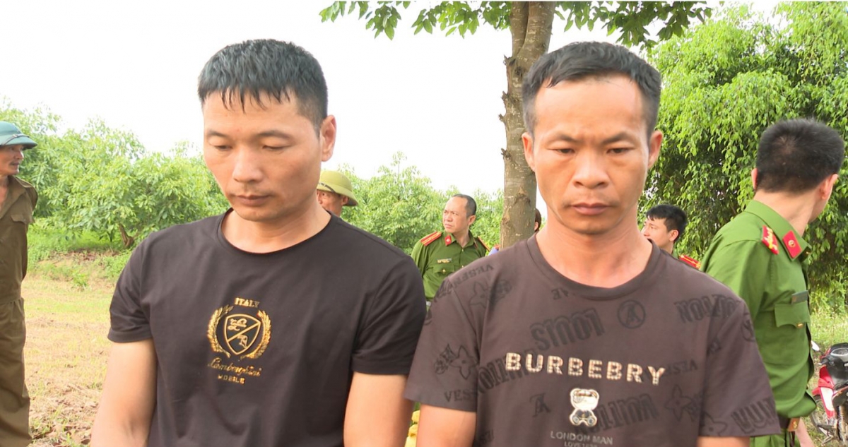 Tạm giữ hình sự 2 nghi can người nước ngoài để điều tra về hành vi xâm phạm mồ mả