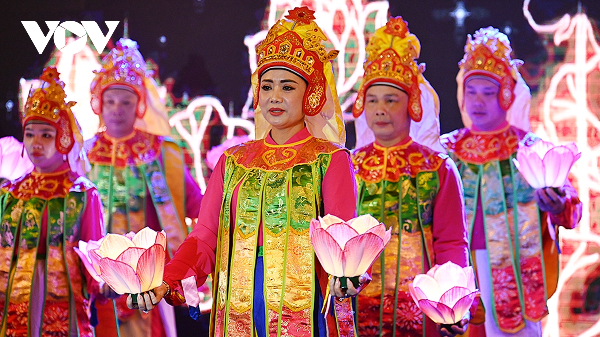xuc tien quang ba du lich lang nghe, am thuc viet nam tai thu do geneva, thuy si hinh anh 7