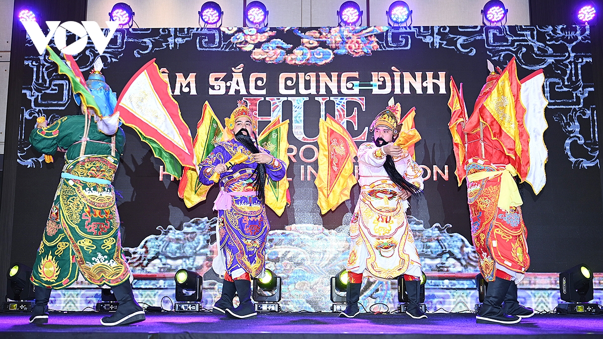 xuc tien quang ba du lich lang nghe, am thuc viet nam tai thu do geneva, thuy si hinh anh 2