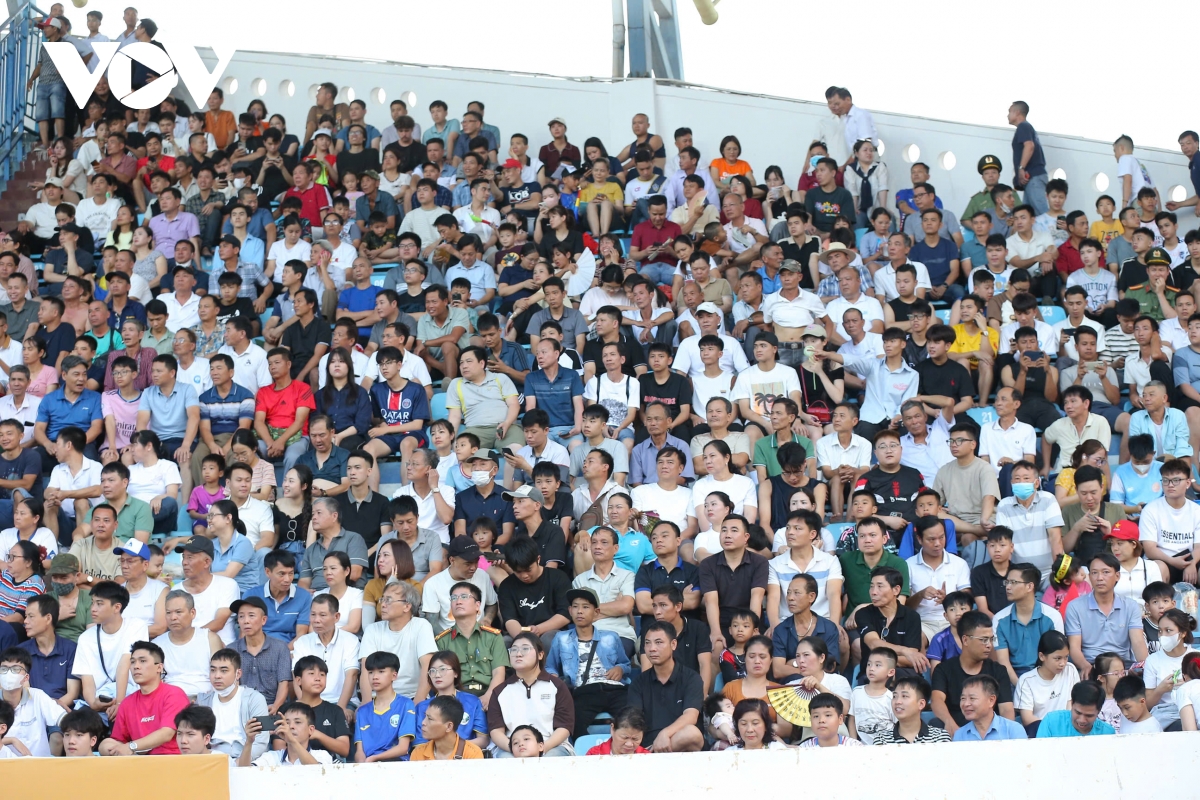 ket qua v-league hom nay 18 5 nam Dinh thang dam hagl, tien sat chuc vo dich hinh anh 9
