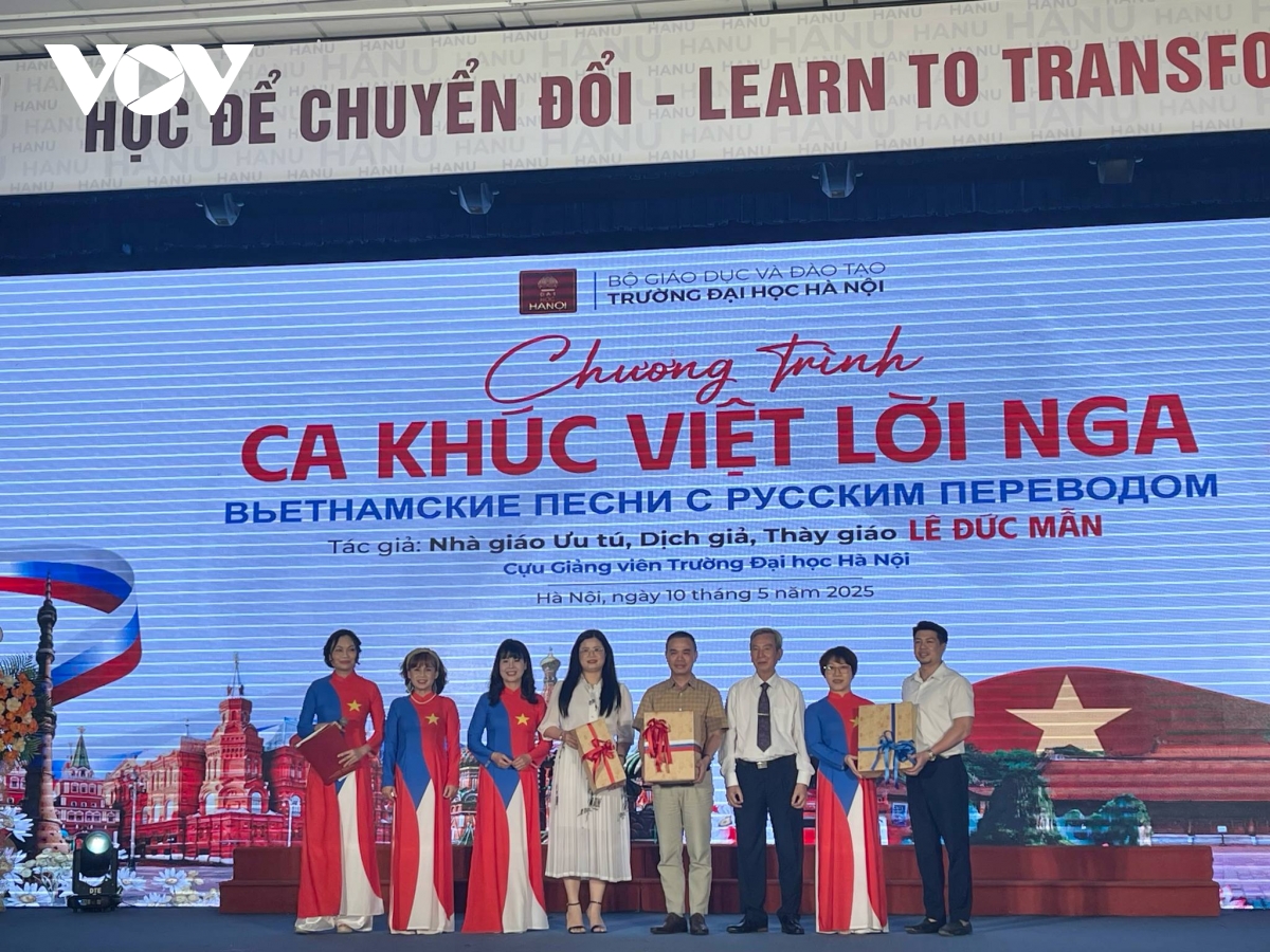 tri ân thầy lê Đức mẫn - người thầm lặng đưa nhạc việt ra thế giới bằng tiếng nga hình ảnh 6 tri an thay le Duc man - nguoi tham lang dua nhac viet ra the gioi bang tieng nga hinh anh 6