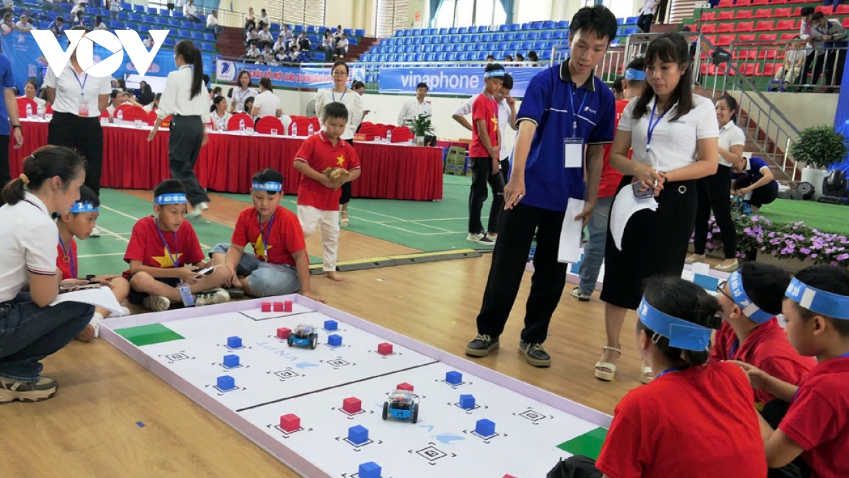 Công nghệ mở lối cho giáo dục vùng cao Lai Châu bứt phá