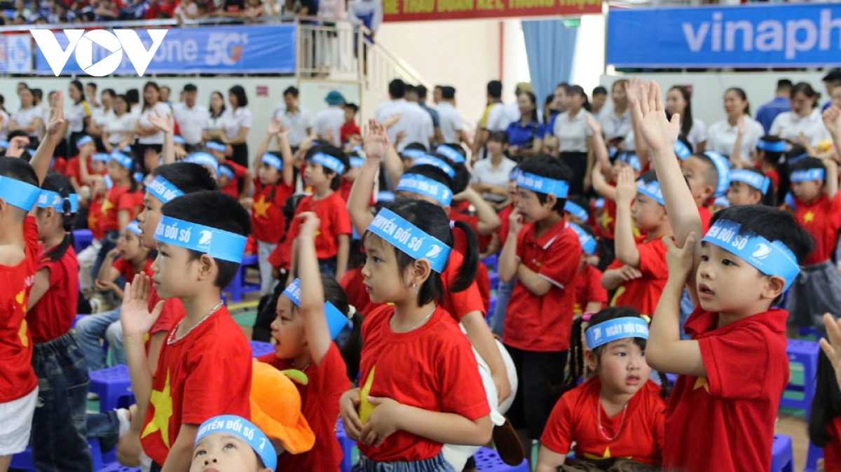 công nghệ mở lối cho giáo dục vùng cao lai châu bứt phá hình ảnh 2 cong nghe mo loi cho giao duc vung cao lai chau but pha hinh anh 2