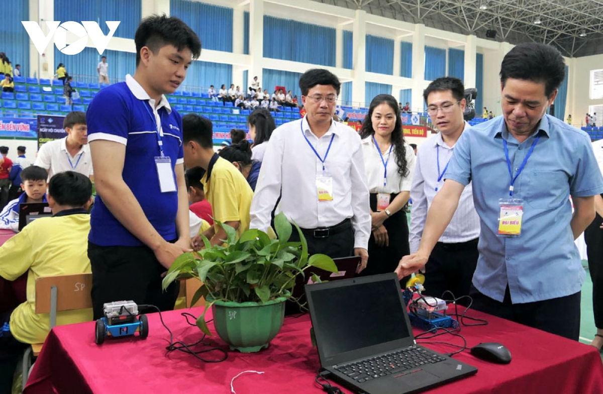 công nghệ mở lối cho giáo dục vùng cao lai châu bứt phá hình ảnh 3 cong nghe mo loi cho giao duc vung cao lai chau but pha hinh anh 3