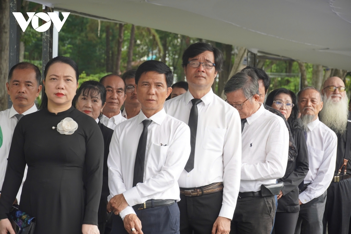 cử hành trọng thể lễ viếng nguyên chủ tịch nước trần Đức lương hình ảnh 79 cu hanh trong the le vieng nguyen chu tich nuoc tran Duc luong hinh anh 79