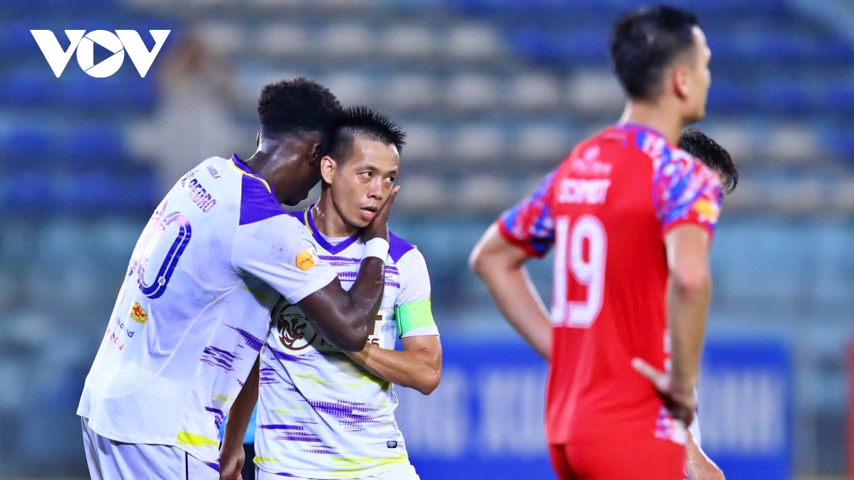 Đội hình tiêu biểu vòng 23 V-League 2024/2025: Sự áp đảo của Nam Định & Hà Nội FC