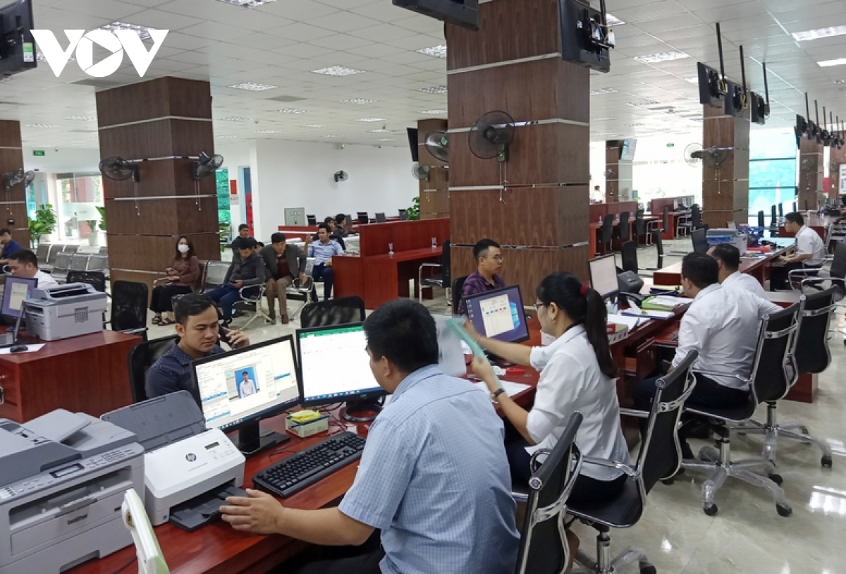 lào cai đề xuất hỗ trợ 28,5 tỷ đồng cho cán bộ di chuyển đến yên bái hình ảnh 1 lao cai de xuat ho tro 28,5 ty dong cho can bo di chuyen den yen bai hinh anh 1