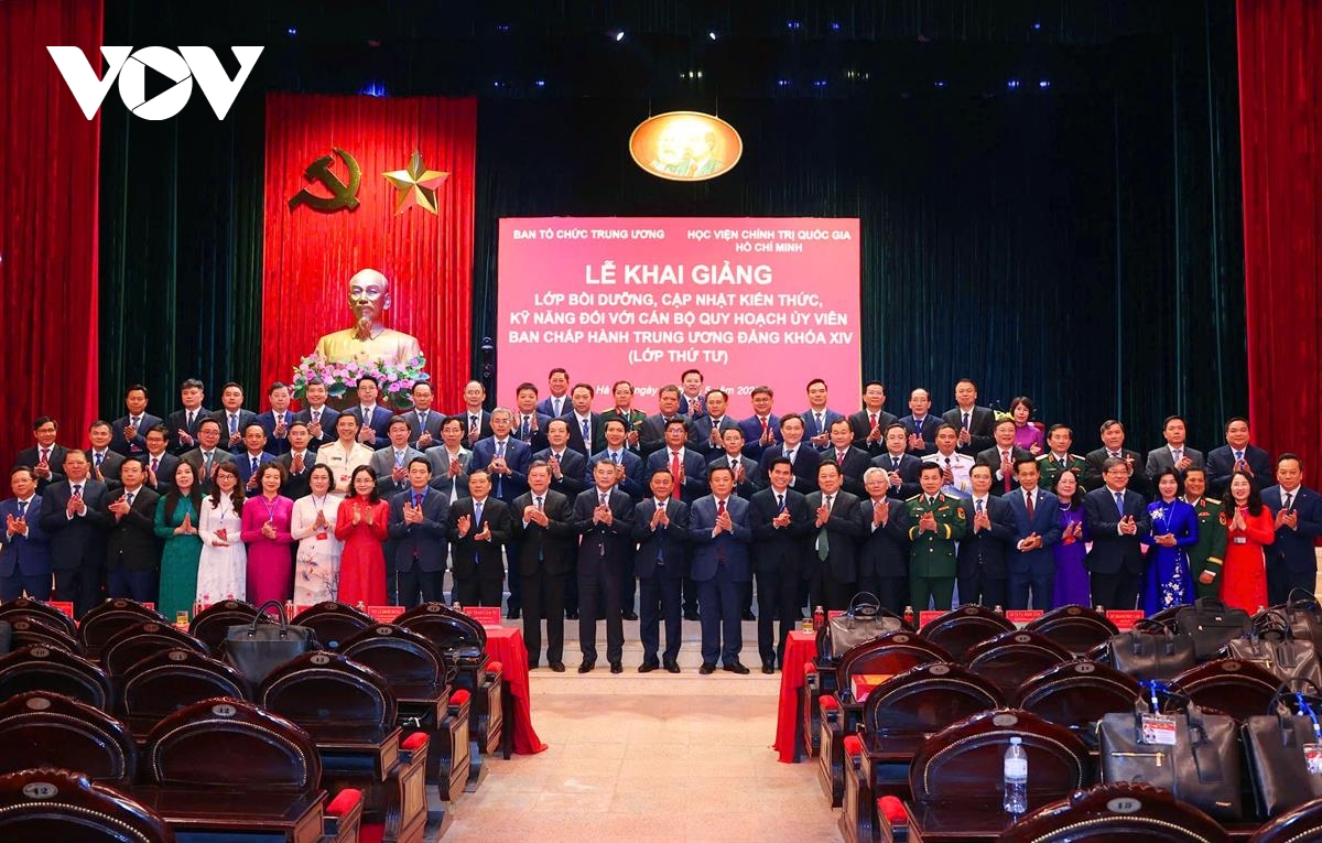 khai giảng lớp bồi dưỡng cán bộ quy hoạch Ủy viên trung ương khóa xiv hình ảnh 4 khai giang lop boi duong can bo quy hoach Uy vien trung uong khoa xiv hinh anh 4