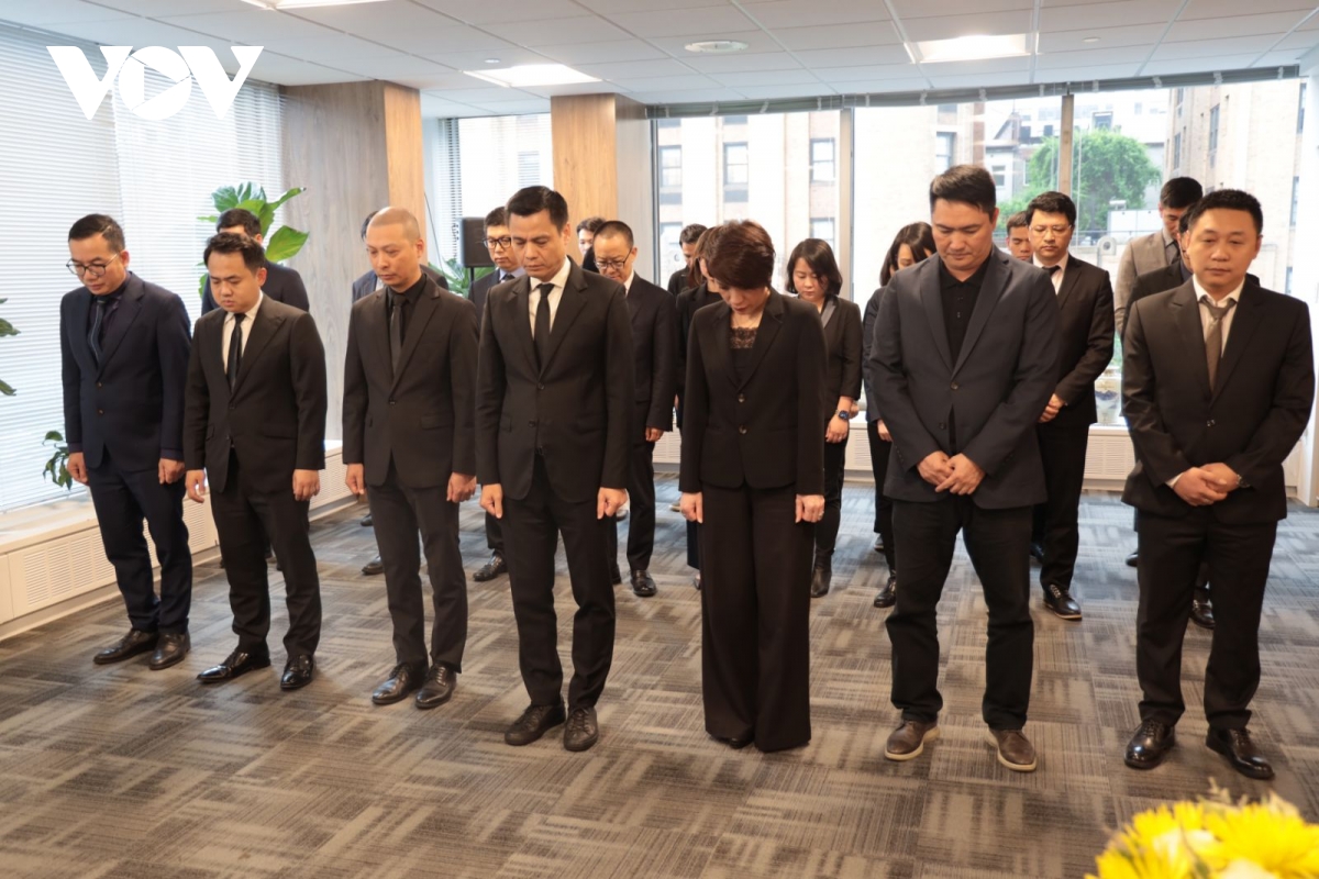 lễ tưởng niệm nguyên chủ tịch nước trần Đức lương tại new york hình ảnh 2 le tuong niem nguyen chu tich nuoc tran Duc luong tai new york hinh anh 2