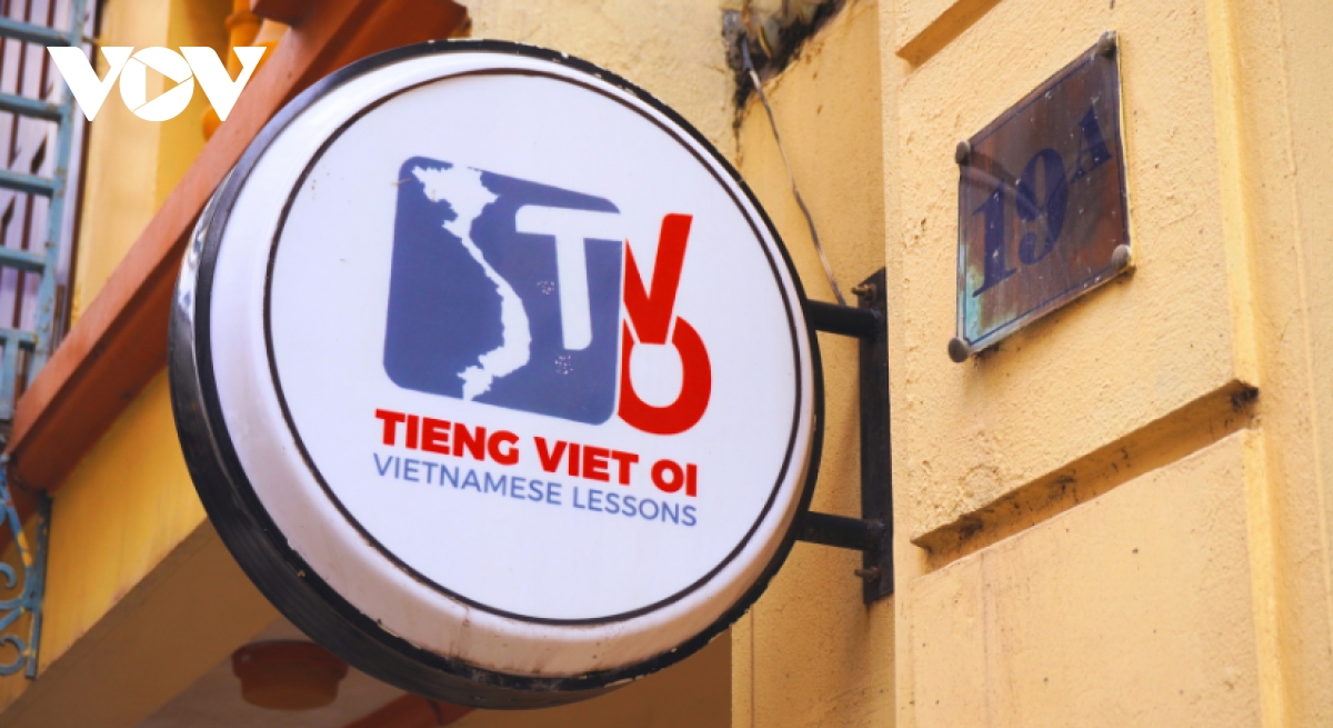 người nước ngoài học tiếng việt - một ngôn ngữ khó nhưng đầy cuốn hút hình ảnh 3 nguoi nuoc ngoai hoc tieng viet - mot ngon ngu kho nhung day cuon hut hinh anh 3