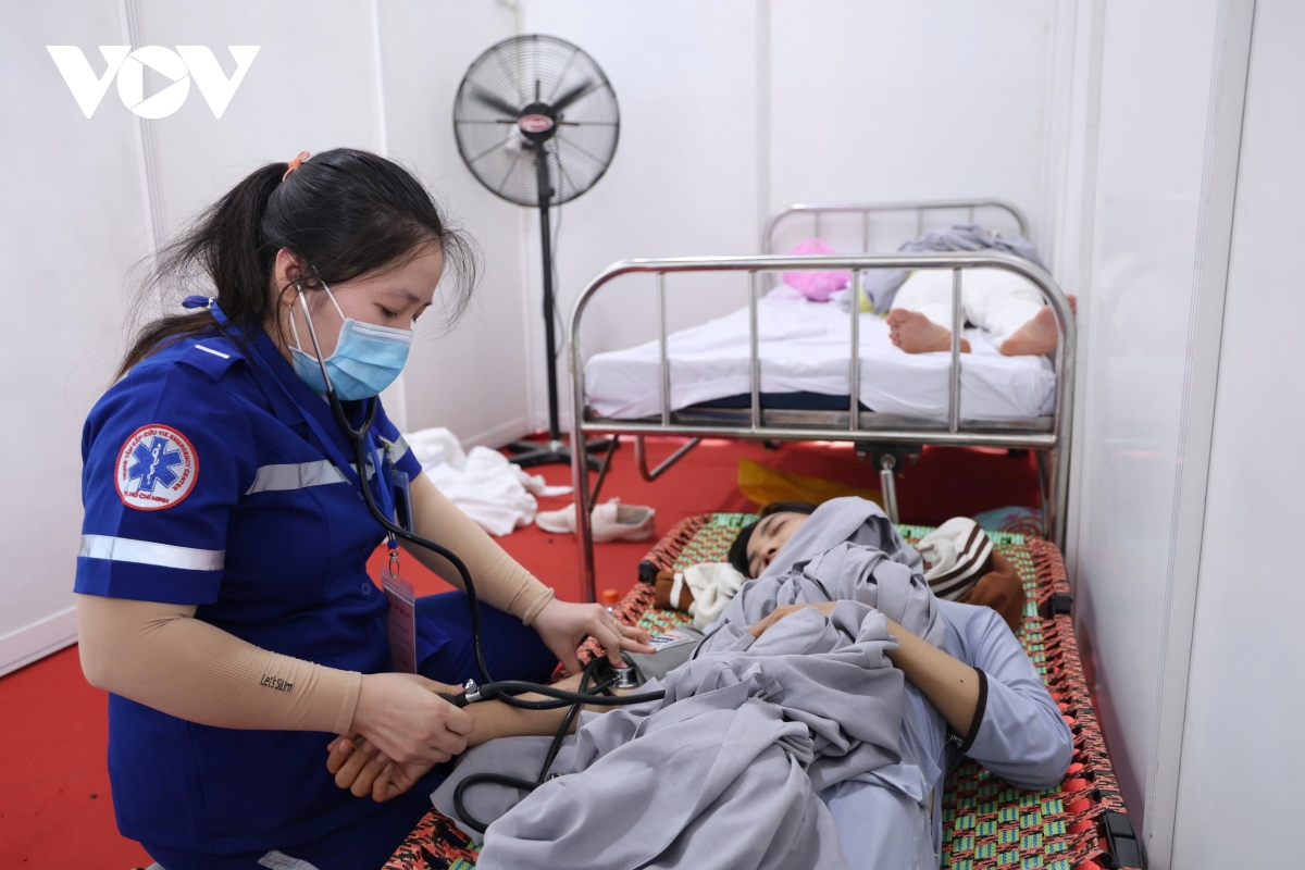nét đẹp tình nguyện viên tận tâm phụng sự ở Đại lễ vesak 2025 hình ảnh 3 net dep tinh nguyen vien tan tam phung su o Dai le vesak 2025 hinh anh 3