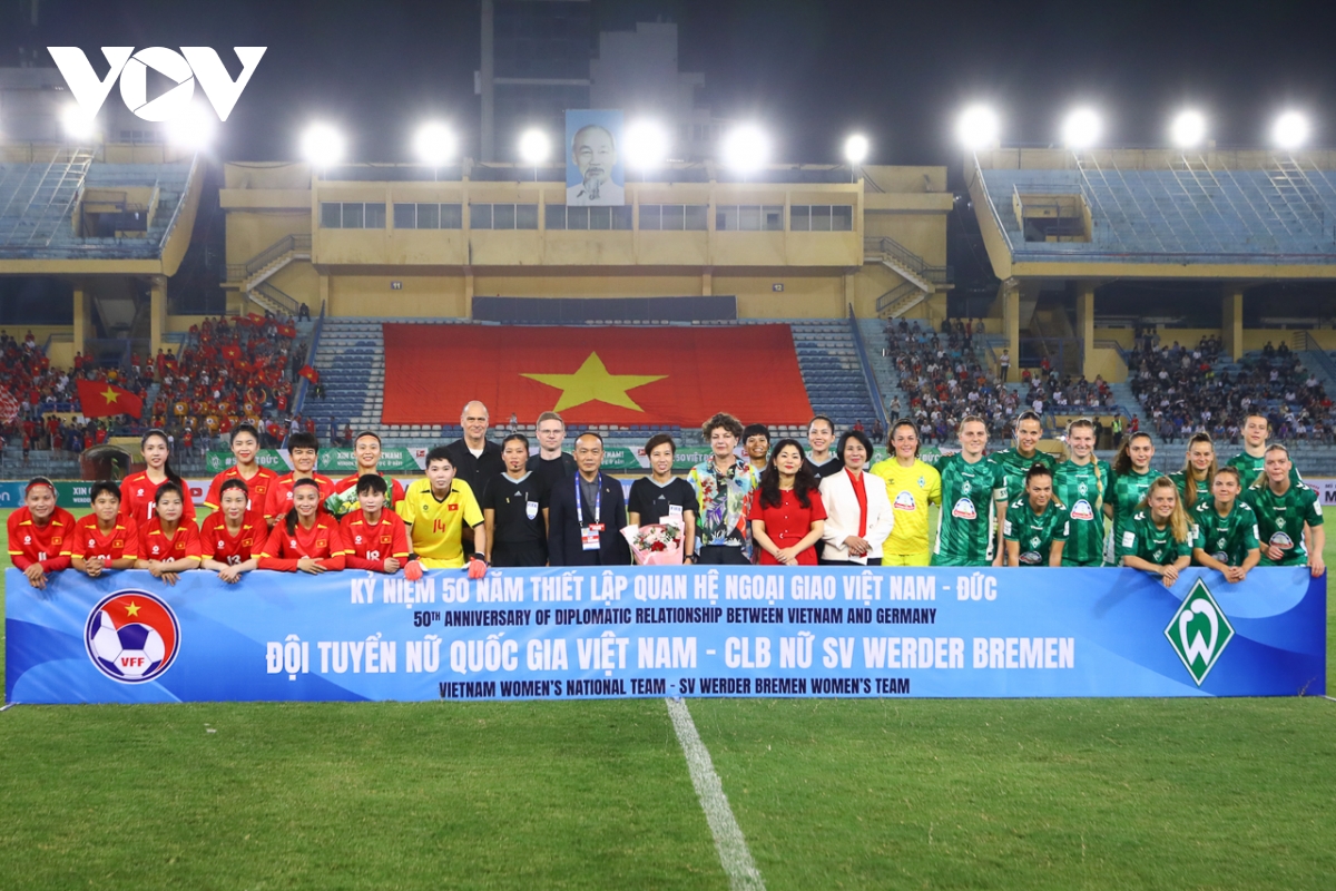 Dt nu viet nam 1-4 werder bremen hoc tro tuong chung gay an tuong bang toc do hinh anh 2