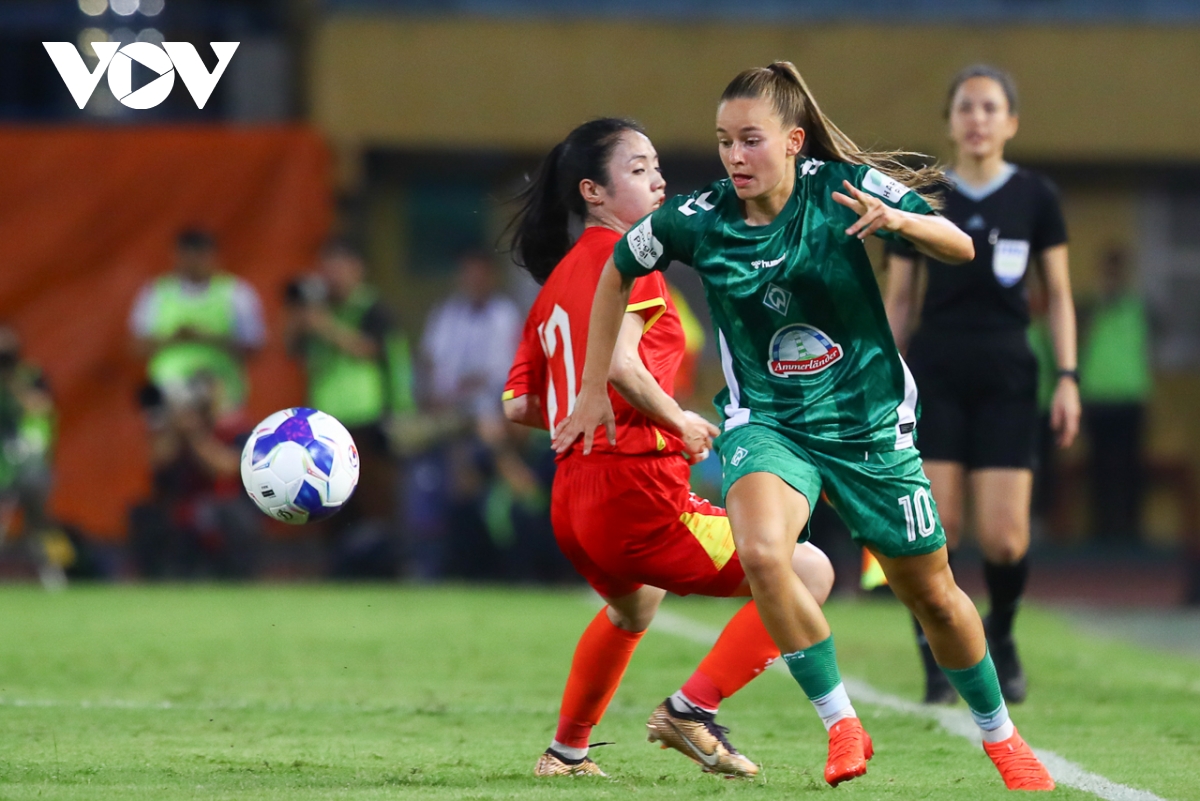 Dt nu viet nam 1-4 werder bremen hoc tro tuong chung gay an tuong bang toc do hinh anh 6