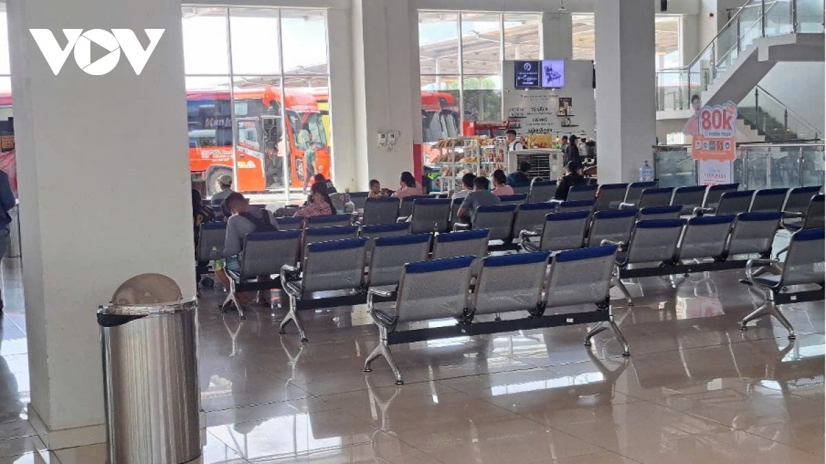 tp.hcm sau nghỉ lễ bến xe miền tây quá tải, miền Đông ế khách hình ảnh 3 tp.hcm sau nghi le ben xe mien tay qua tai, mien Dong e khach hinh anh 3