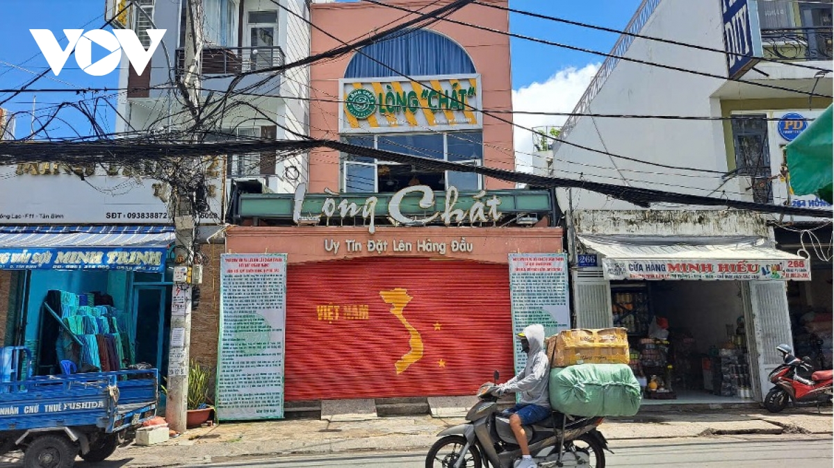 chi nhánh của lòng chát quán ở tp.hcm đóng cửa hình ảnh 1 chi nhanh cua long chat quan o tp.hcm dong cua hinh anh 1