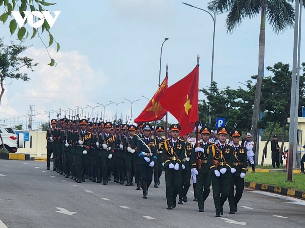 cử hành trọng thể lễ truy điệu nguyên chủ tịch nước trần Đức lương hình ảnh 68 cu hanh trong the le truy dieu nguyen chu tich nuoc tran Duc luong hinh anh 68