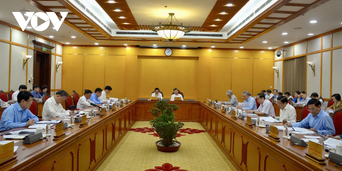 tong bi thu to lam chu tri cuoc hop ve trien khai sap xep to chuc bo may cac cap hinh anh 2 tong bi thu to lam chu tri cuoc hop ve trien khai sap xep to chuc bo may cac cap hinh anh 2