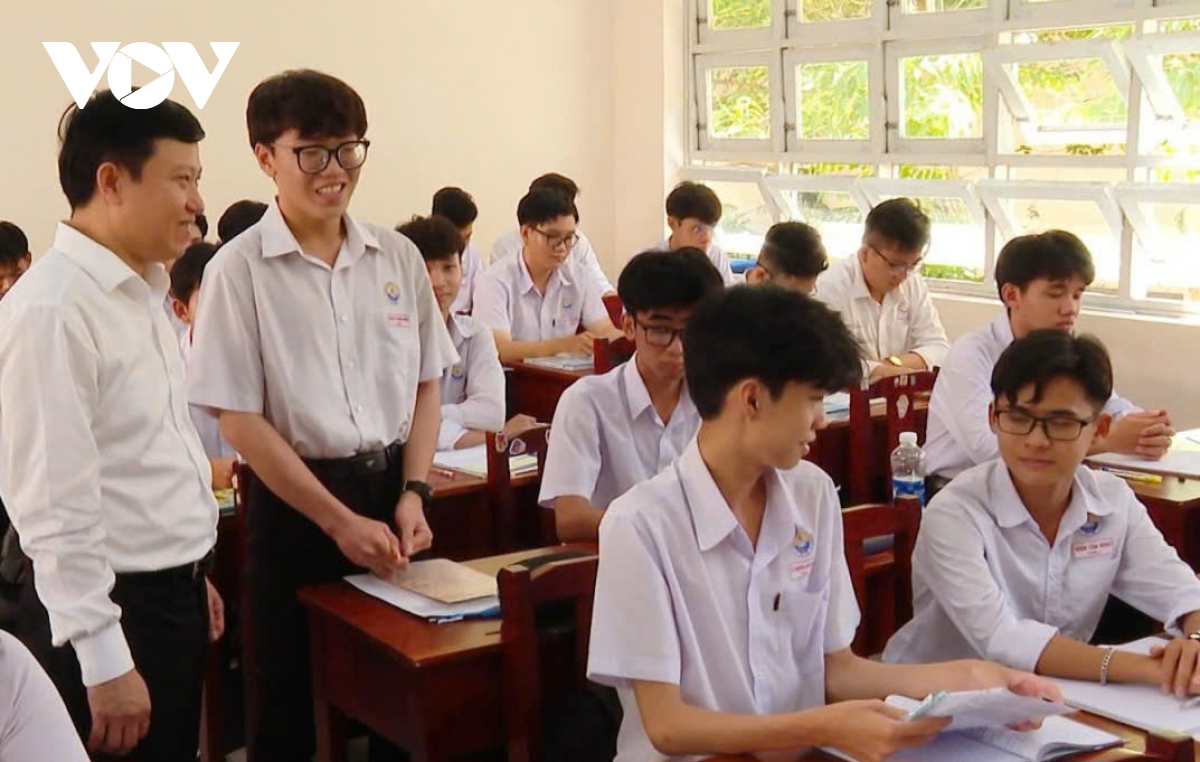 tiền giang chấn chỉnh việc vận động kinh phí phục vụ kỳ thi tốt nghiệp hình ảnh 1 tien giang chan chinh viec van dong kinh phi phuc vu ky thi tot nghiep hinh anh 1