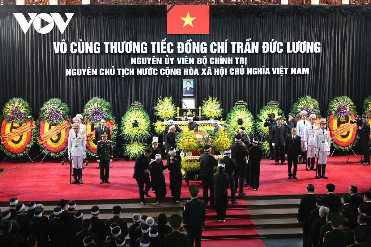 tuong thuat le truy dieu nguyen chu tich nuoc tran Duc luong hinh anh 26