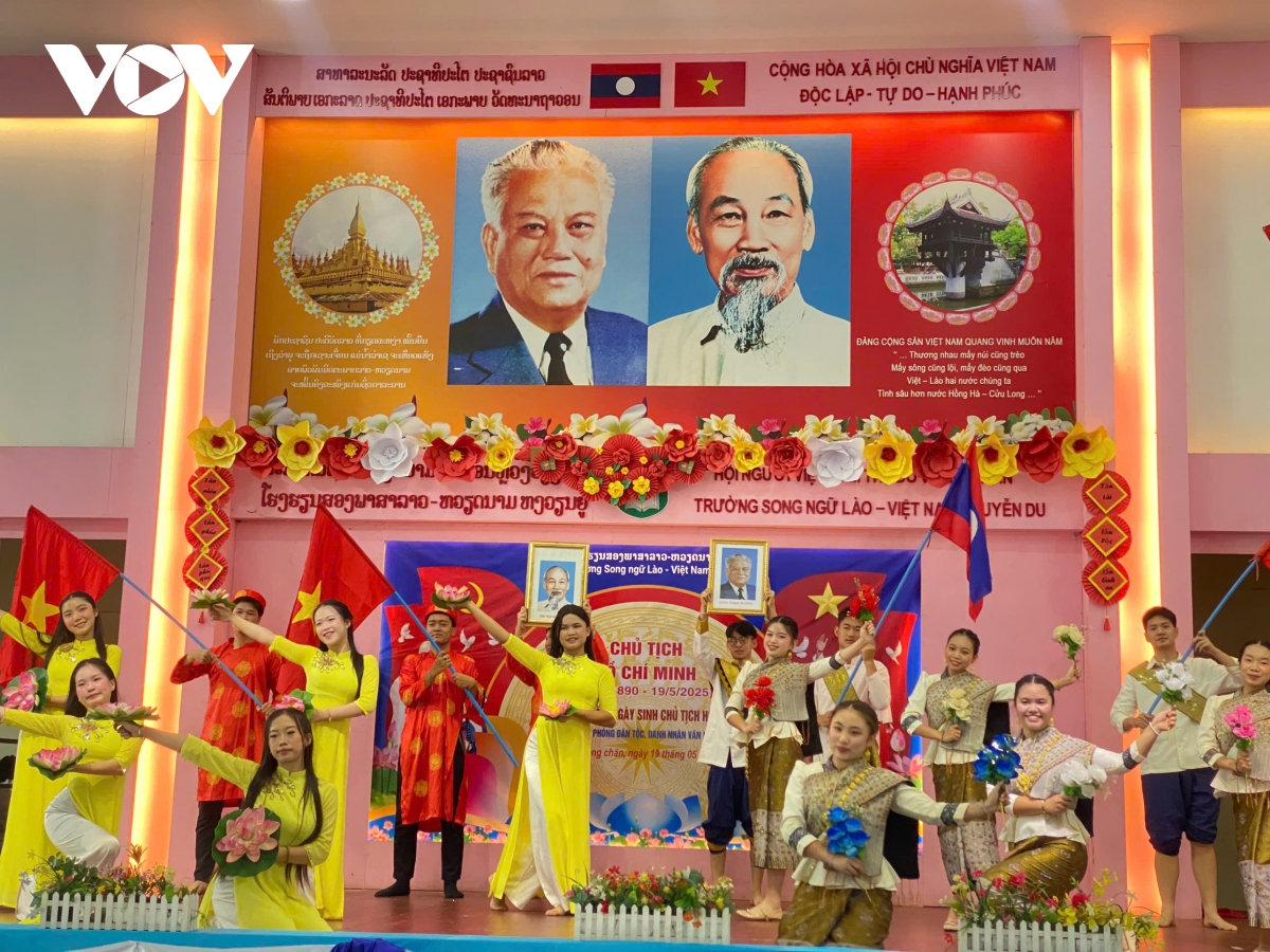 nhiều hoạt động thiết thực kỷ niệm 135 năm ngày sinh chủ tịch hồ chí minh tại lào hình ảnh 3 nhieu hoat dong thiet thuc ky niem 135 nam ngay sinh chu tich ho chi minh tai lao hinh anh 3