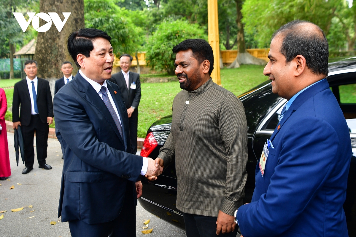 chu tich nuoc luong cuong va tong thong sri lanka tham nha san bac ho hinh anh 11