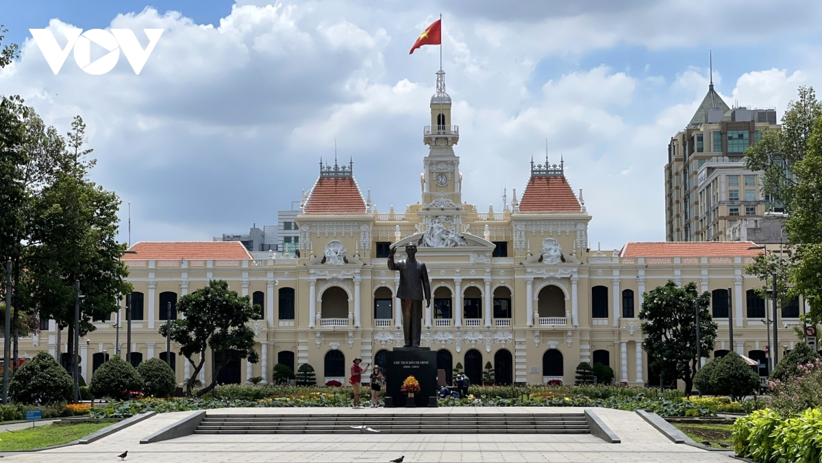 TP.HCM yêu cầu hoàn thành số hóa dữ liệu và chính quyền không giấy tờ trước 30/6