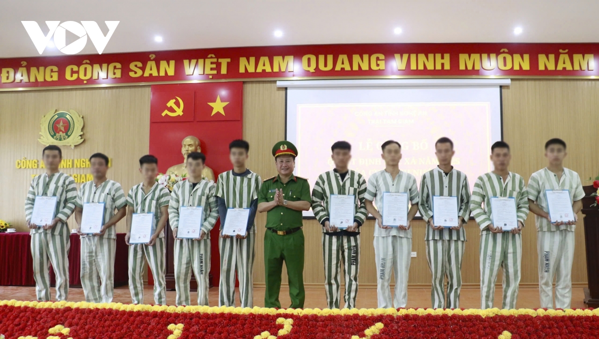 nghệ an công bố quyết định đặc xá cho 41 phạm nhân hình ảnh 3 nghe an cong bo quyet dinh dac xa cho 41 pham nhan hinh anh 3