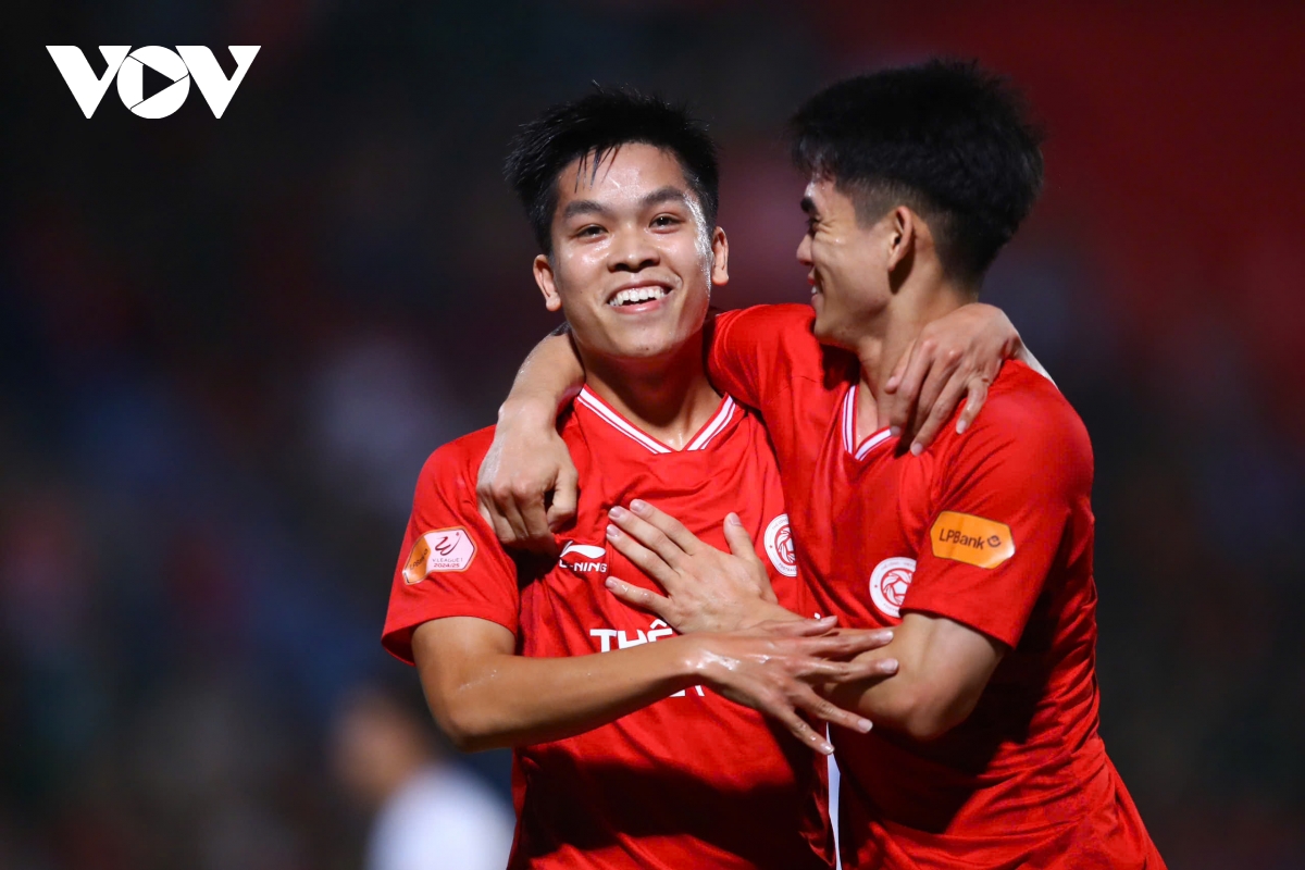 ket qua v-league hom nay 11 5 hagl bat ngo danh bai the cong viettel hinh anh 1