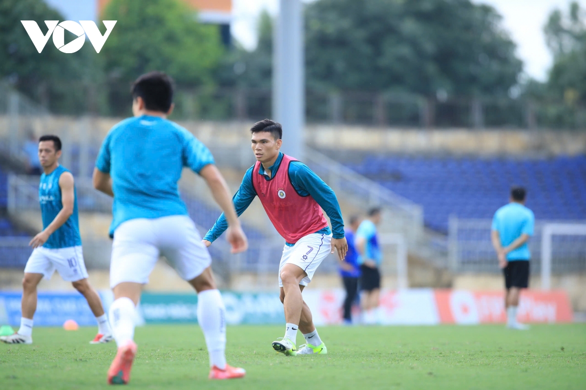 ha noi fc thang nhoc slna, thu mon bui tien dung ghi ban giup Da nang thang tran hinh anh 32