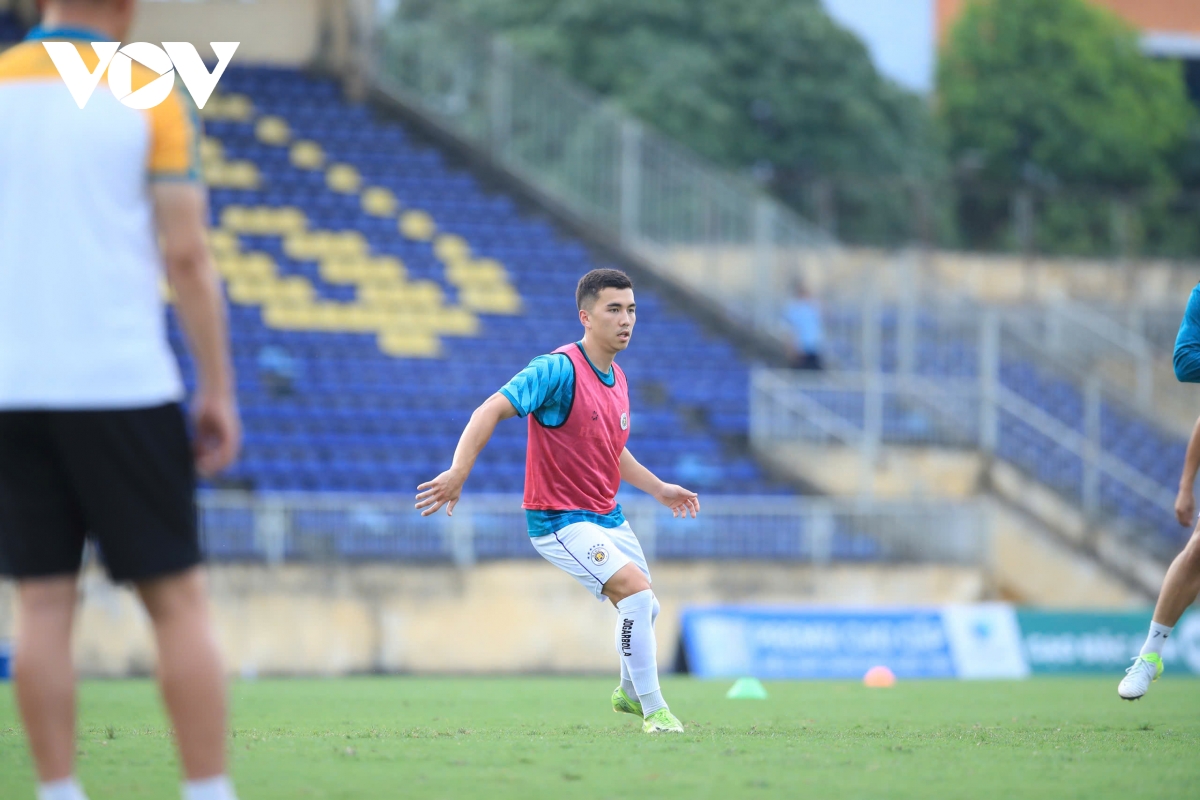 ha noi fc thang nhoc slna, thu mon bui tien dung ghi ban giup Da nang thang tran hinh anh 30