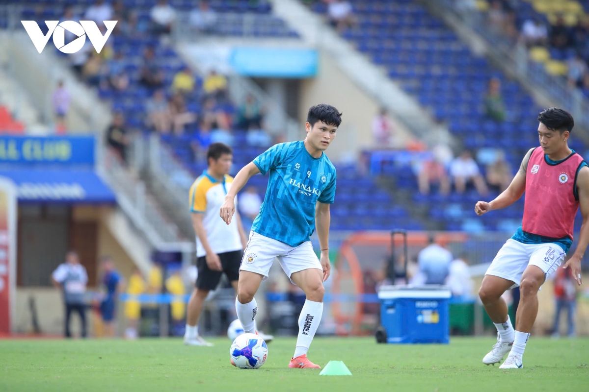 ha noi fc thang nhoc slna, thu mon bui tien dung ghi ban giup Da nang thang tran hinh anh 26