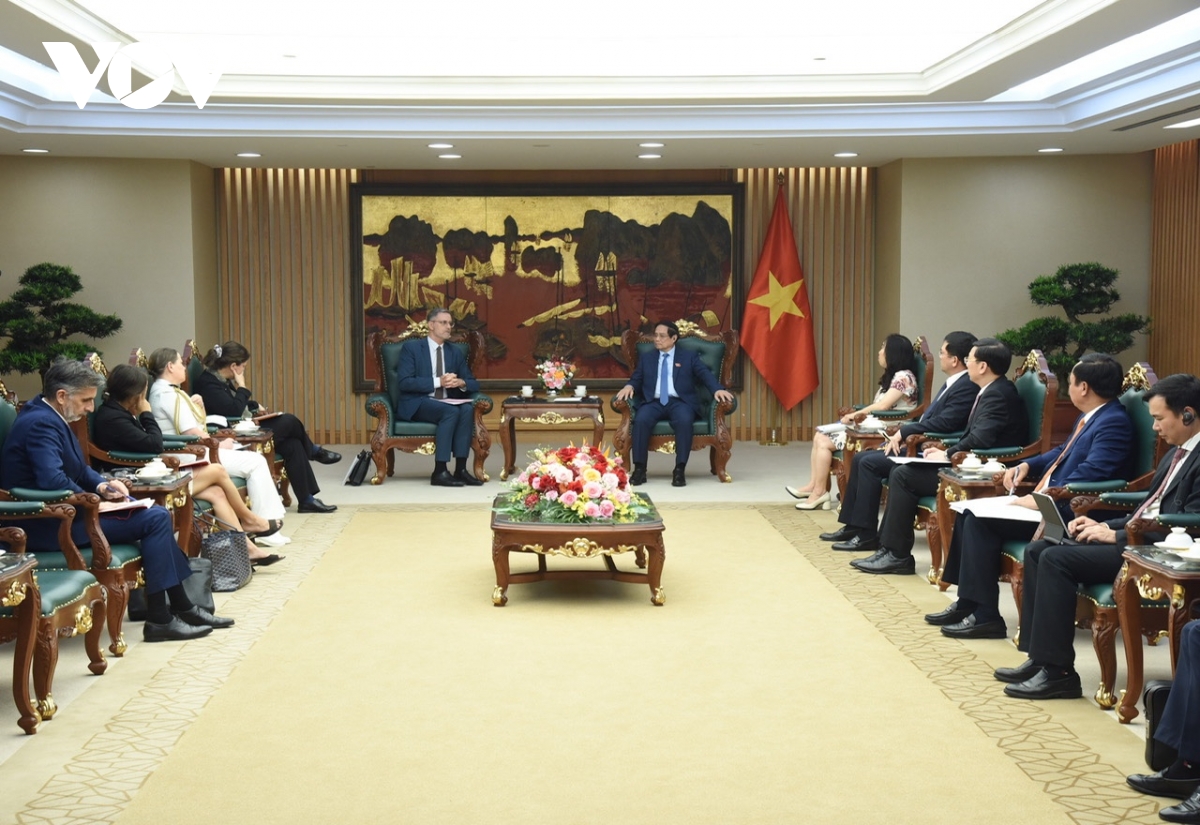 thu tuong pham minh chinh tiep Dai su cong hoa phap olivier brochet hinh anh 3