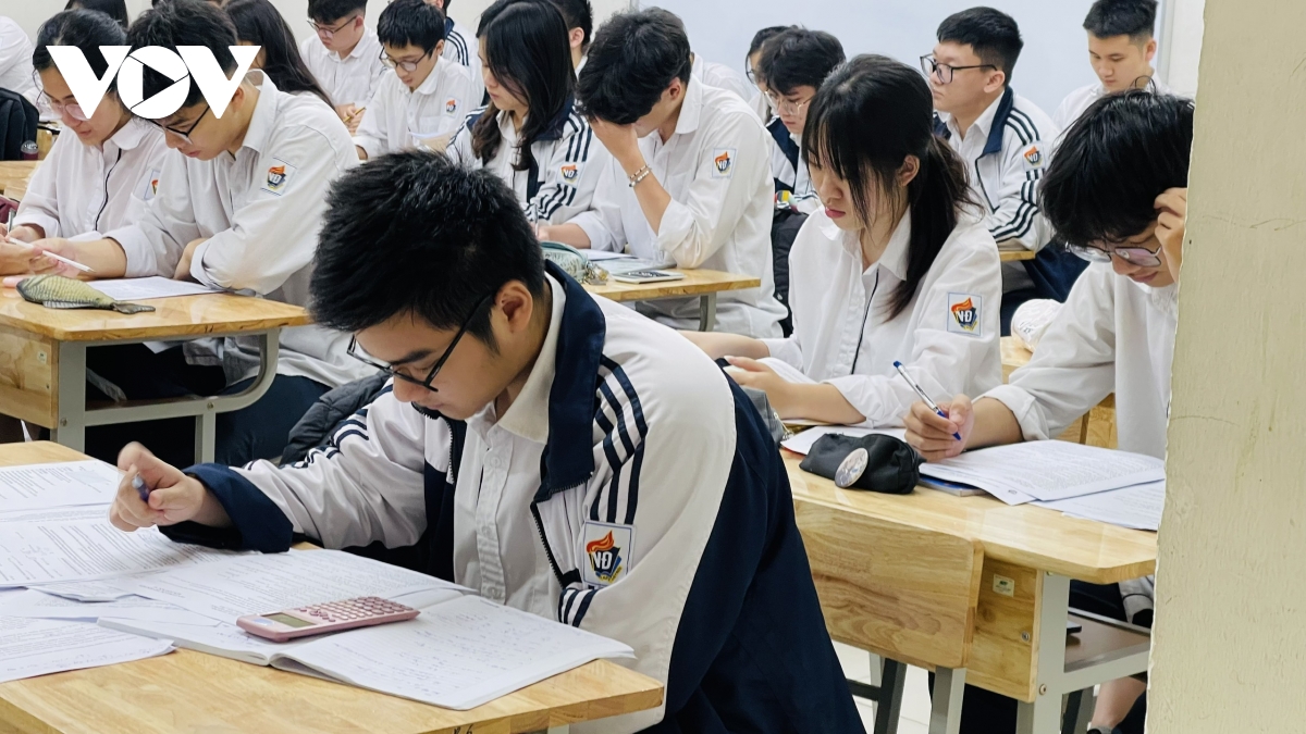 Thi tốt nghiệp THPT 2025: Bộ GD - ĐT yêu cầu phối hợp chặt chẽ, không để sai sót