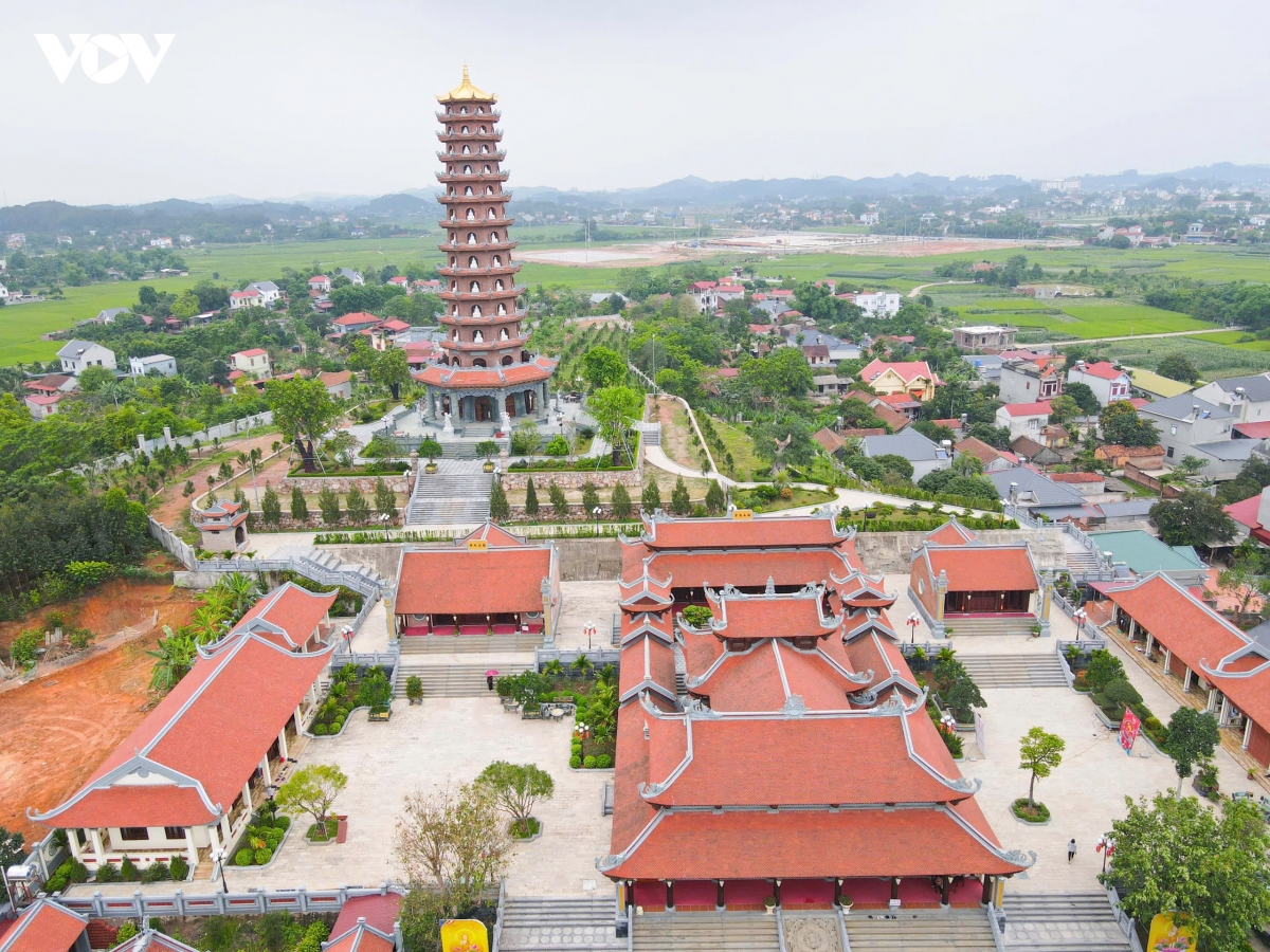 Doi mua don xa loi Duc phat tai chua phuc son, bac giang hinh anh 12