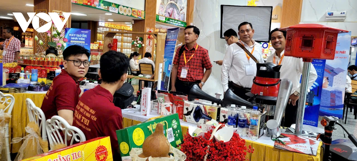 Vinh danh doanh nghiệp, cá nhân tiêu biểu ngành yến sào Việt Nam