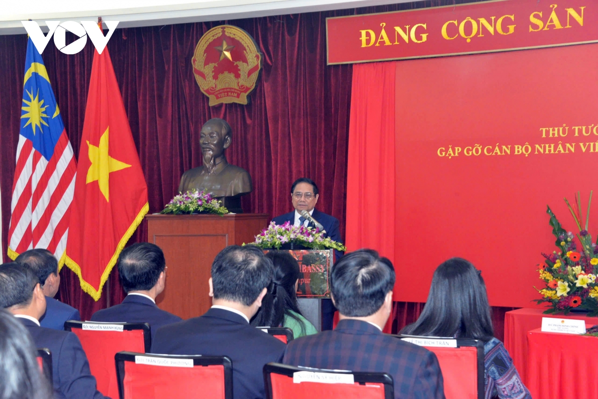 thủ tướng Đại sứ quán phải là điểm tựa, mái nhà cho đồng bào xa xứ hình ảnh 3 thu tuong Dai su quan phai la diem tua, mai nha cho dong bao xa xu hinh anh 3