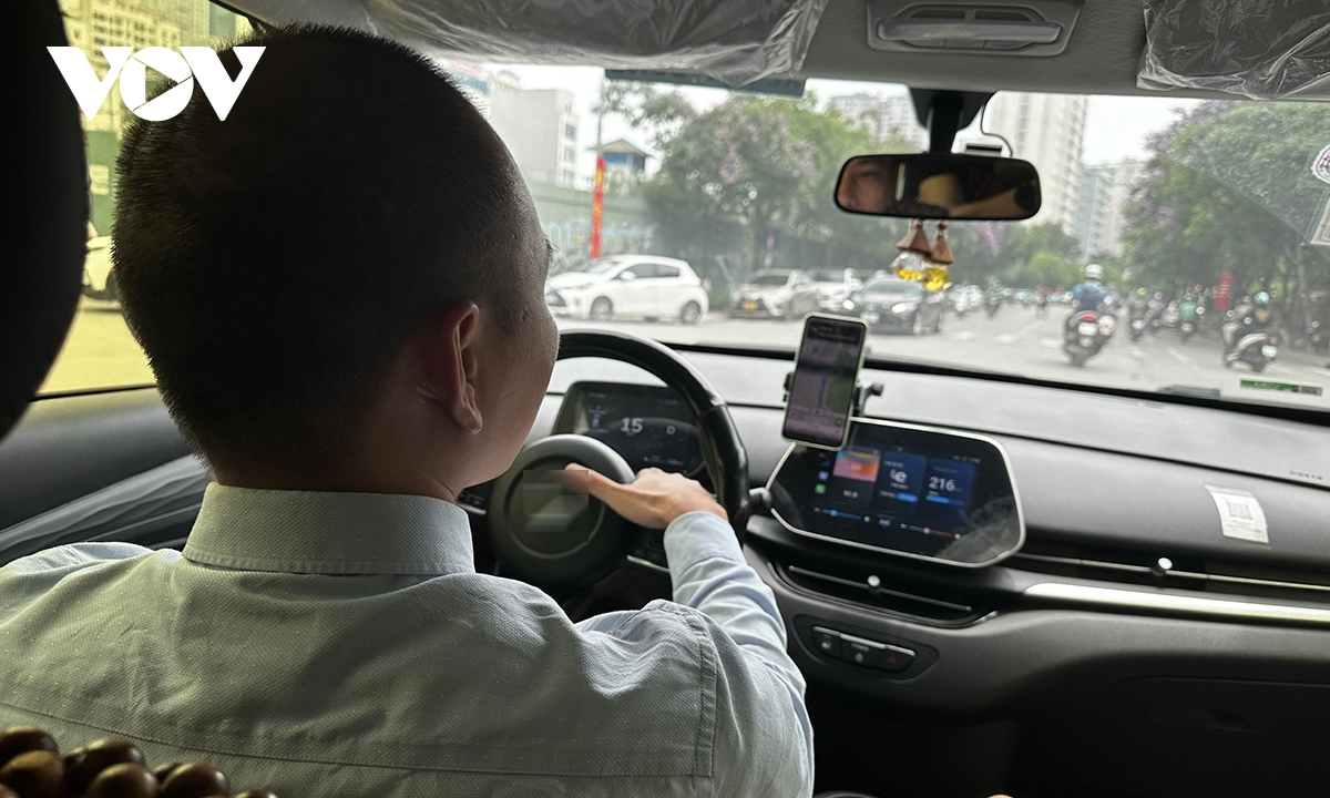 bật điều hòa nằm ngủ trong xe ô tô - hành động nguy hiểm chết người hình ảnh 1 bat dieu hoa nam ngu trong xe o to - hanh dong nguy hiem chet nguoi hinh anh 1