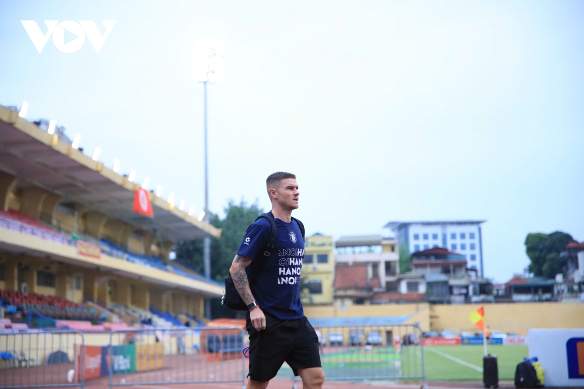 10 người hà nội fc thắng kịch tính cahn, tiếp tục đua vô địch cùng clb nam Định hình ảnh 29 10 nguoi ha noi fc thang kich tinh cahn, tiep tuc dua vo dich cung clb nam Dinh hinh anh 29