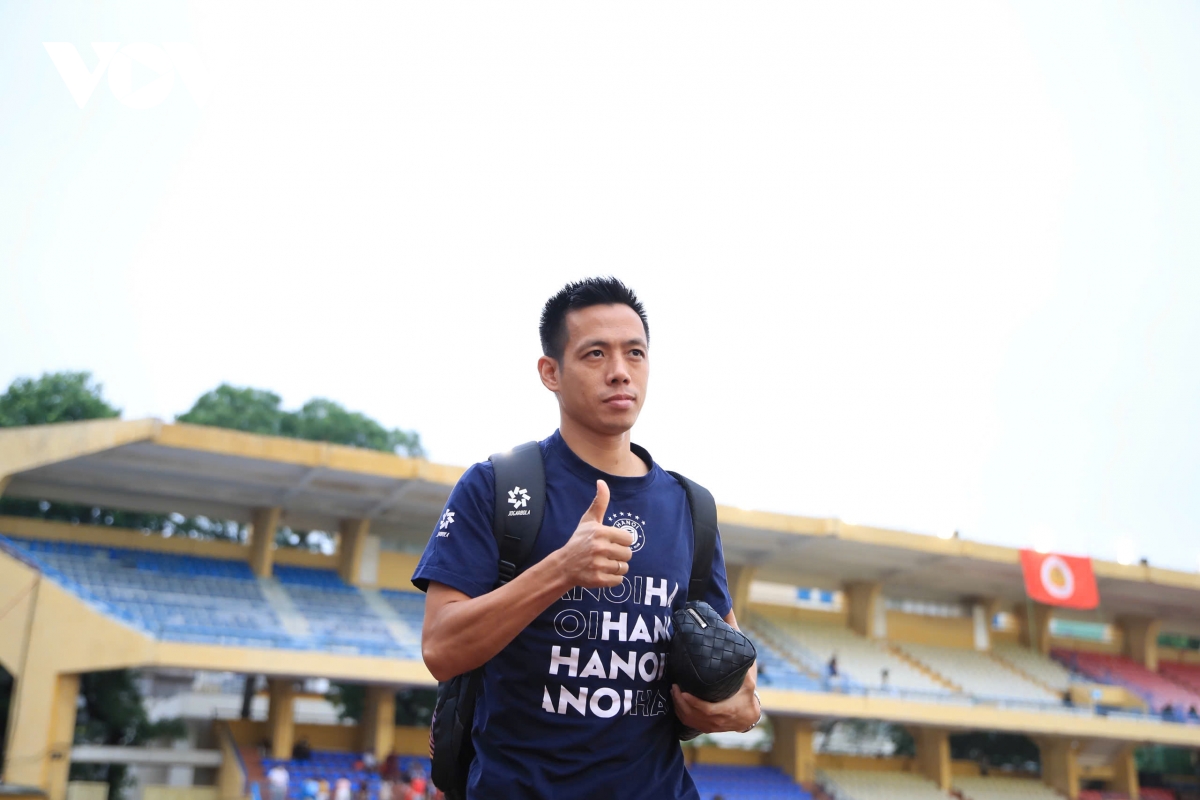 10 người hà nội fc thắng kịch tính cahn, tiếp tục đua vô địch cùng clb nam Định hình ảnh 23 10 nguoi ha noi fc thang kich tinh cahn, tiep tuc dua vo dich cung clb nam Dinh hinh anh 23
