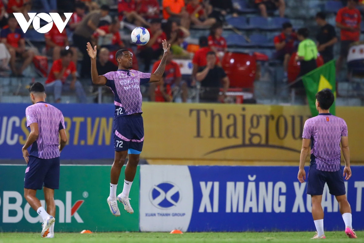 10 người hà nội fc thắng kịch tính cahn, tiếp tục đua vô địch cùng clb nam Định hình ảnh 37 10 nguoi ha noi fc thang kich tinh cahn, tiep tuc dua vo dich cung clb nam Dinh hinh anh 37