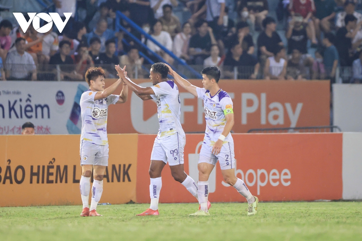 Đội hình tiêu biểu vòng 24 V-League 2024/2025: Điểm nhấn Hà Nội FC