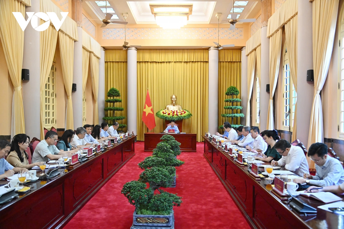 chủ tịch nước lương cường làm việc với văn phòng chủ tịch nước hình ảnh 4 chu tich nuoc luong cuong lam viec voi van phong chu tich nuoc hinh anh 4