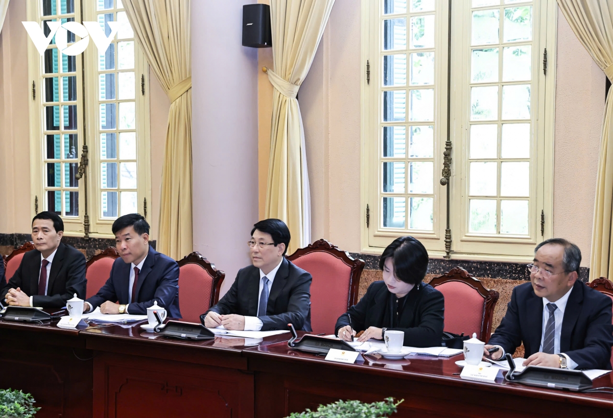 chủ tịch nước tiếp đại sứ các nước thành viên liên minh châu Âu tại việt nam hình ảnh 2 chu tich nuoc tiep dai su cac nuoc thanh vien lien minh chau Au tai viet nam hinh anh 2