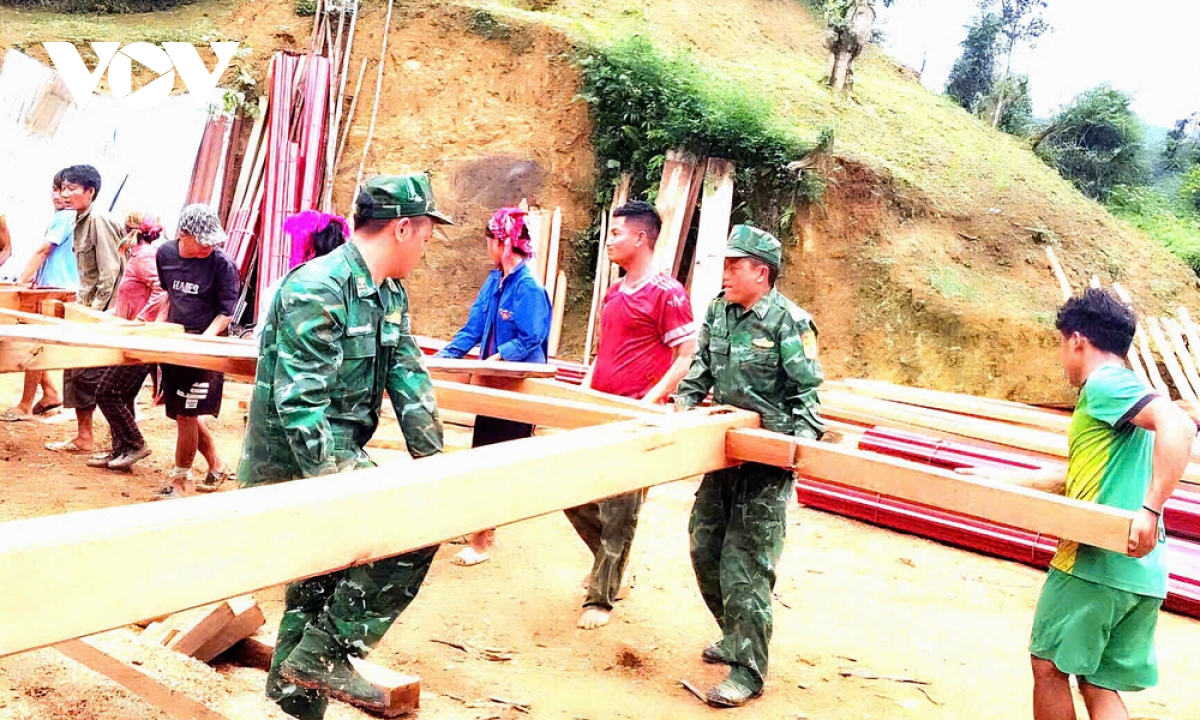 bộ đội biên phòng lai châu chung tay xây những mái ấm nơi biên giới hình ảnh 17 bo doi bien phong lai chau chung tay xay nhung mai am noi bien gioi hinh anh 17